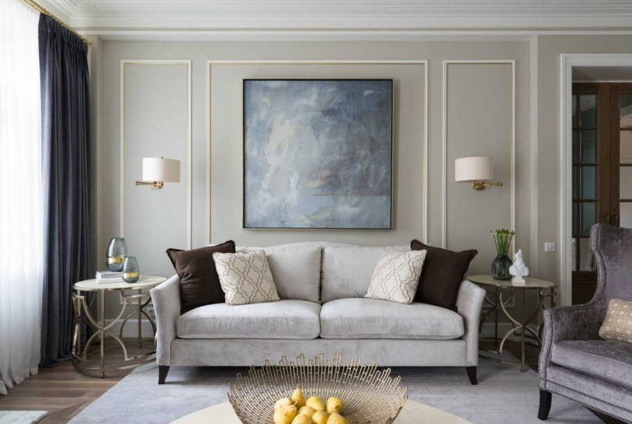 Молдинги на стенах в современном интерьере