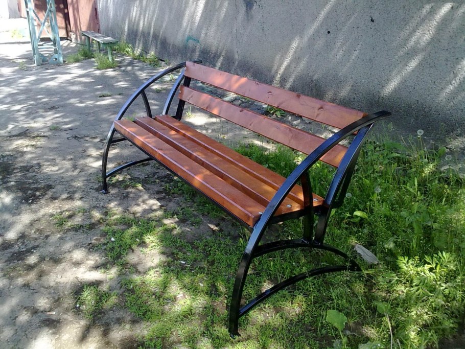 Скомейкаиз профильной трубы