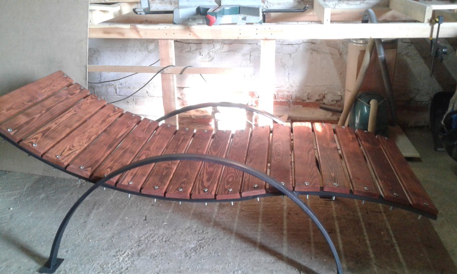 Кресло из профильной трубы 20х40