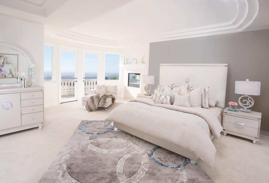 Спальня цвета айвори