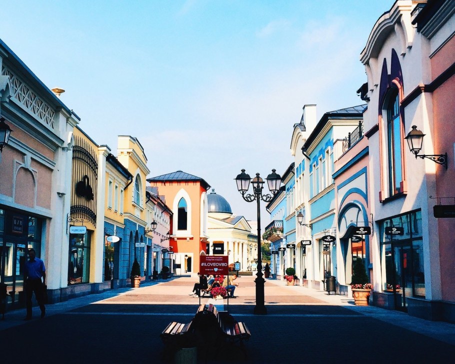 Аутлет белая дача Москва