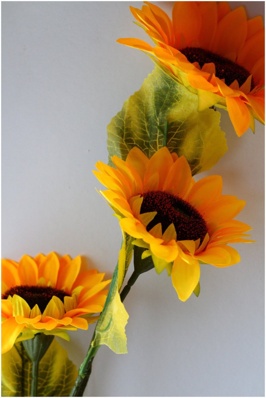 Подсолнухи в интерьере квартиры