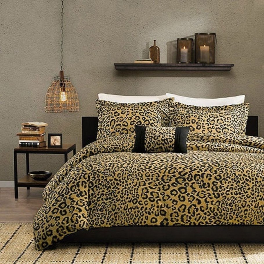 Комната в леопардовом стиле
