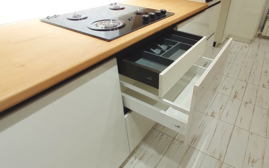 Метабокс Боярд с доводчиком