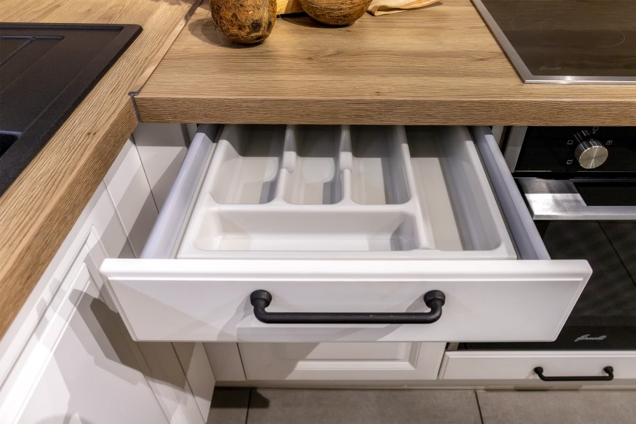 Цоколь с выдвижным ящиком Miele