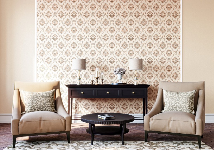 Обои Дамаск в интерьере гостиной