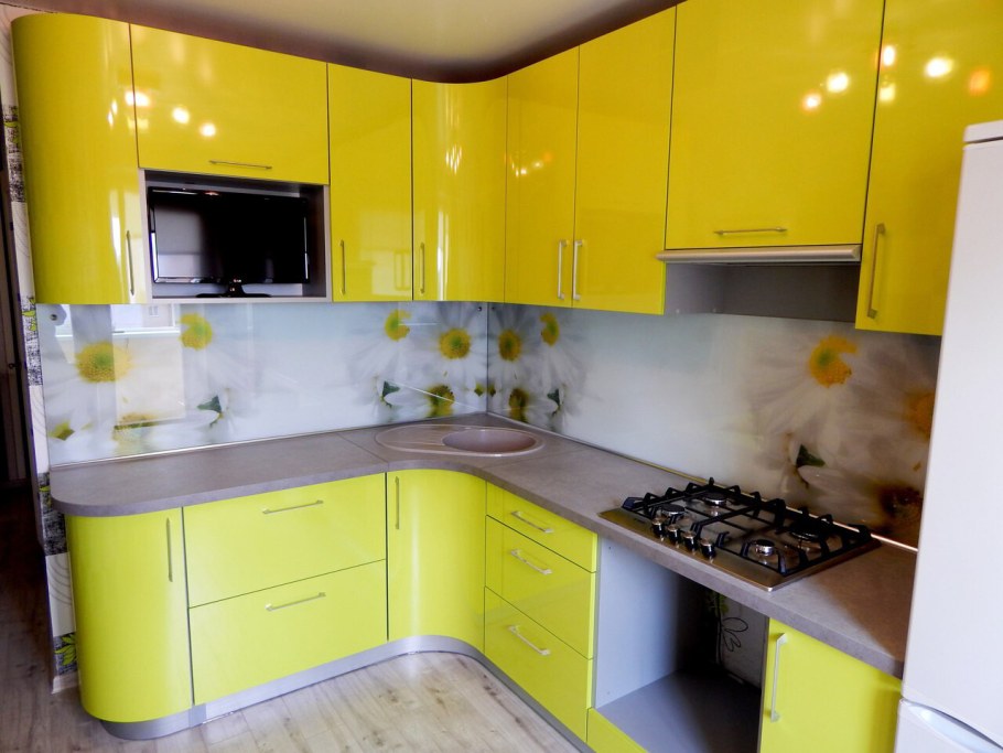 Кухня угловая для маленькой