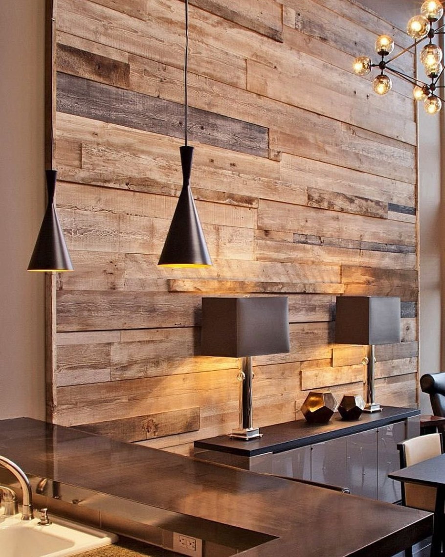 Амбарная доска в интерьере лофт