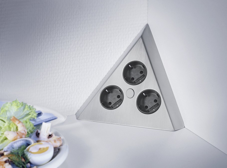 Угловая розетка 2x Philips