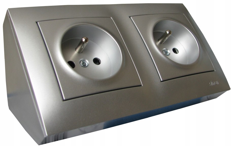 Simon 54 угловая розетка