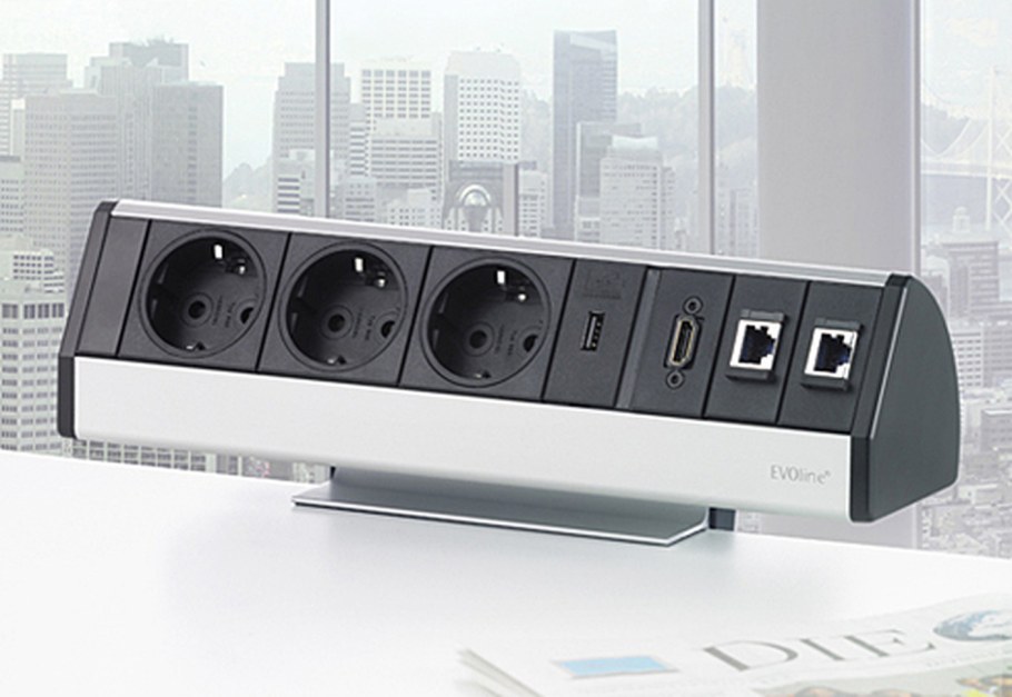 Угловой накладной блок розеток Simon 2x220в