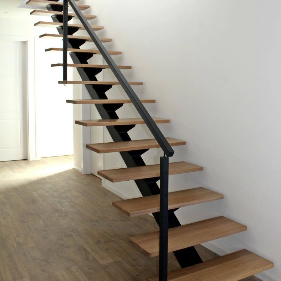 Лестница на 2 этаж на монокосоуре