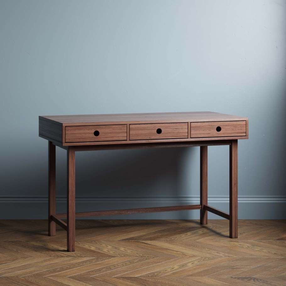 Письменный стол на ножках с ящиками