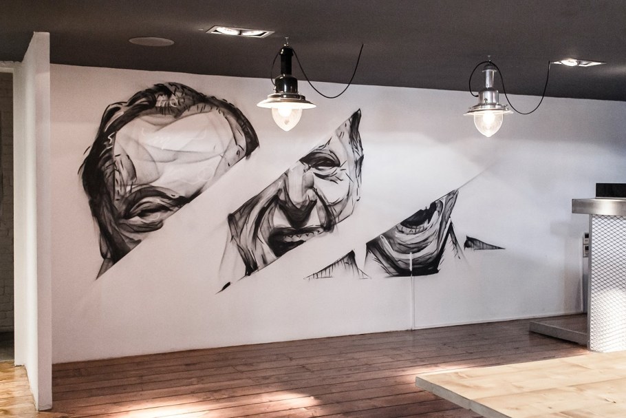 Современная роспись стен в интерьере