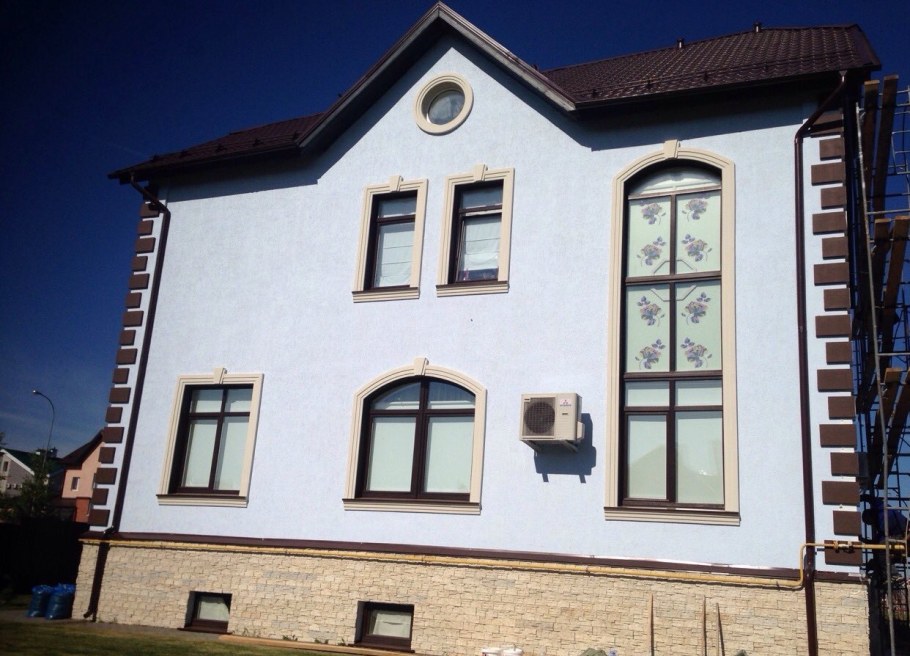 Декор фасадов частных домов