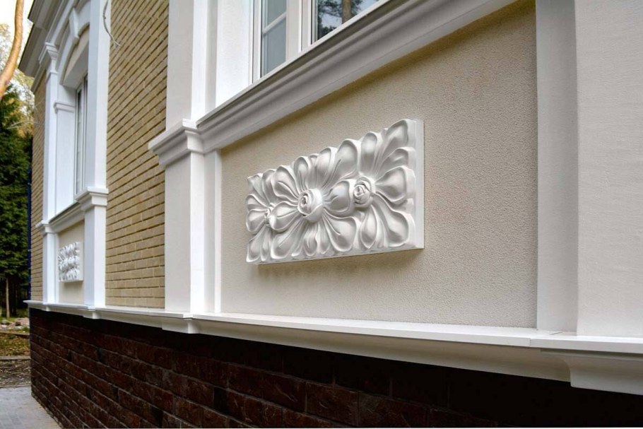 Лепнина на фасаде
