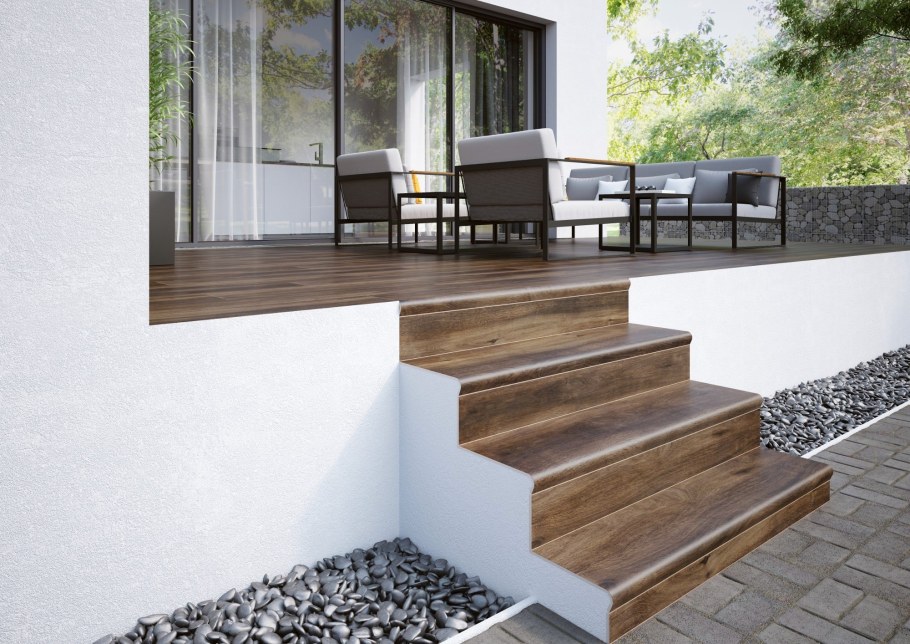 Ступень керамогранит 1200х300 с капиносом под дерево