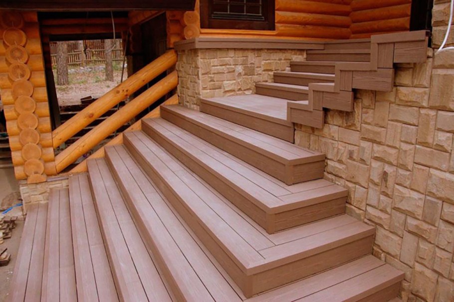 Ступени из ДПК для крыльца