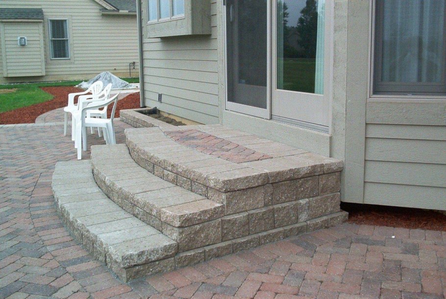 Крыльцо из ступеней Арбет