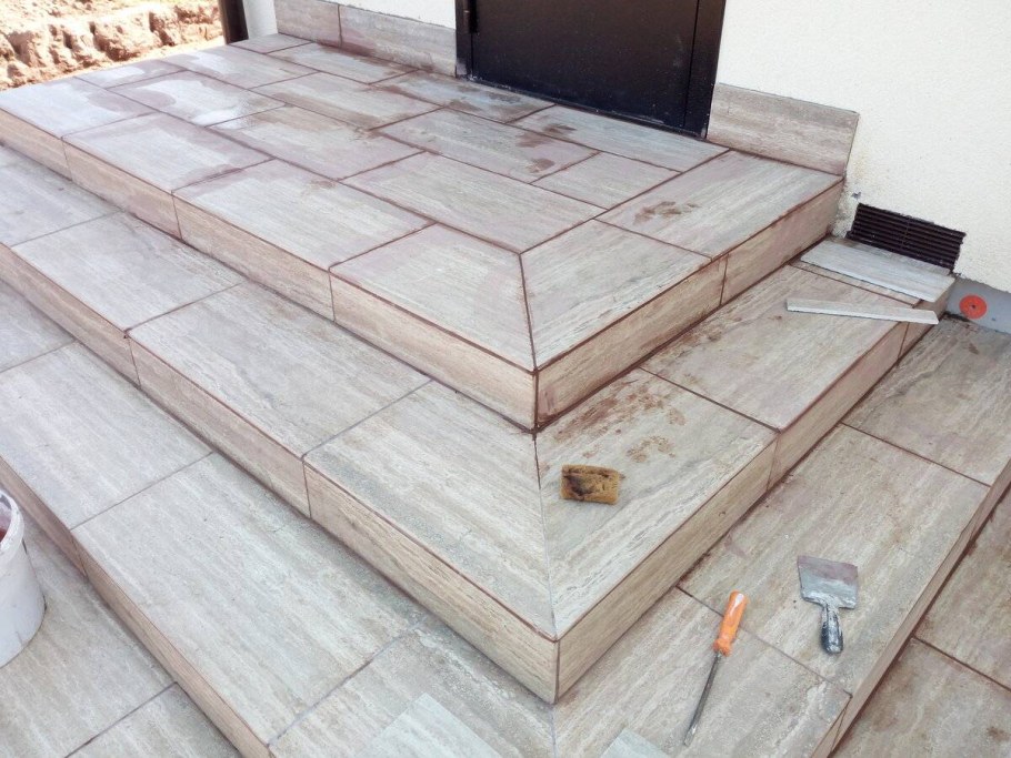 Плитка для ступенек