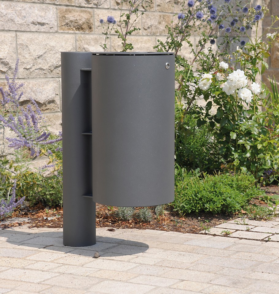 Урна Берлин Аданат