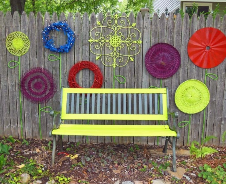 Украшения скамеек на даче