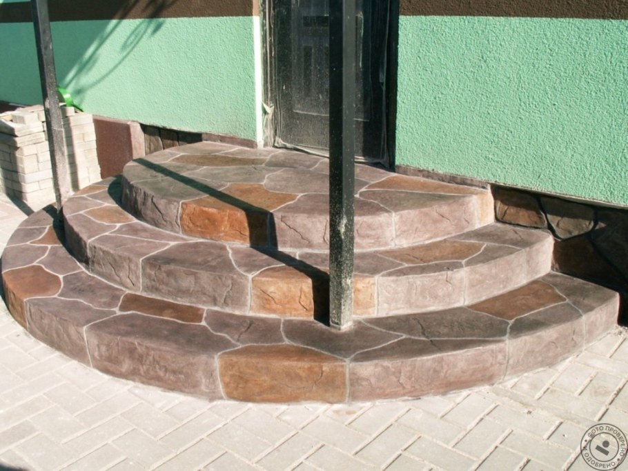 Облицовка полукруглого крыльца