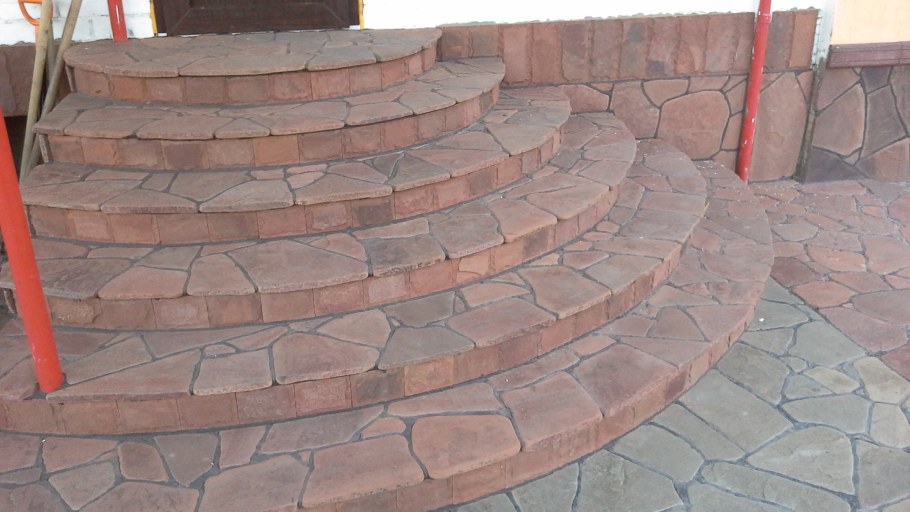 Круглые ступеньки для крыльца