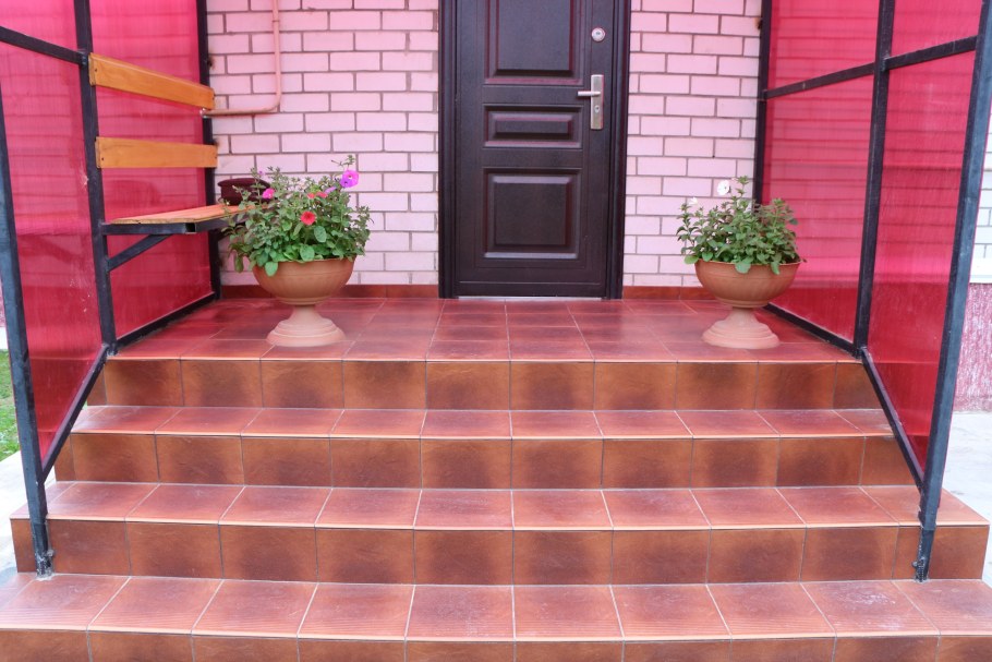 Ступеньки для крыльца