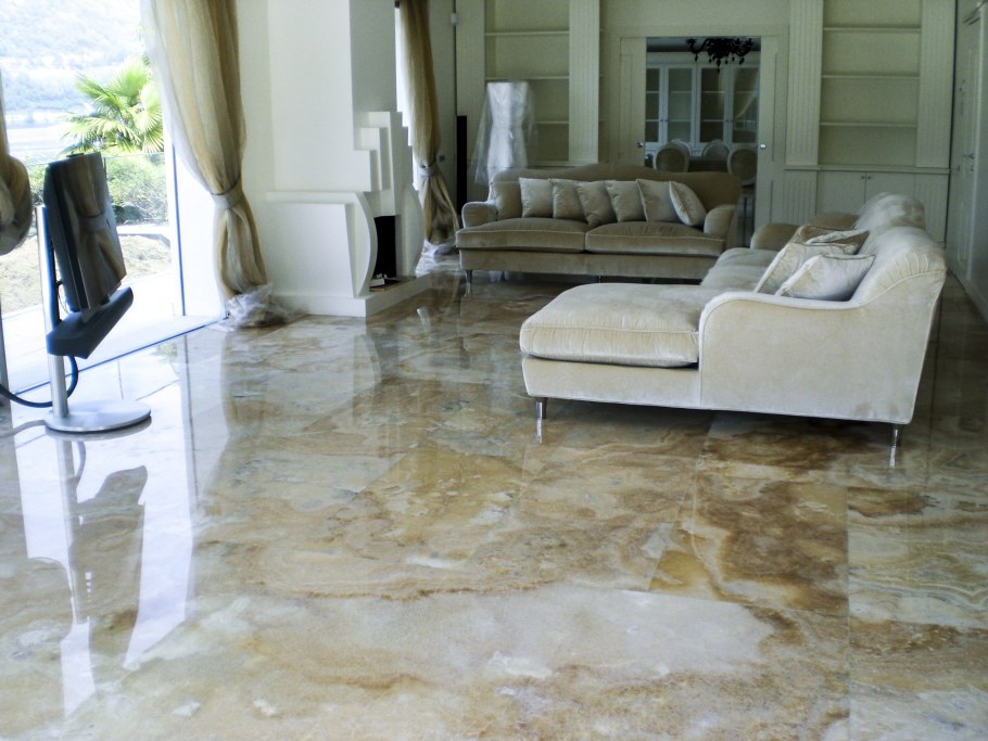 Пол из мрамора Оникс керамогранит