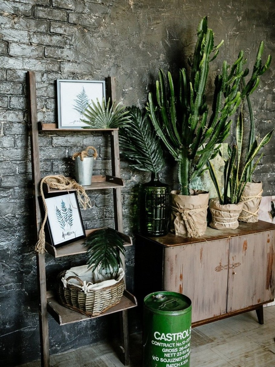 Цветы в интерьере в стиле лофт