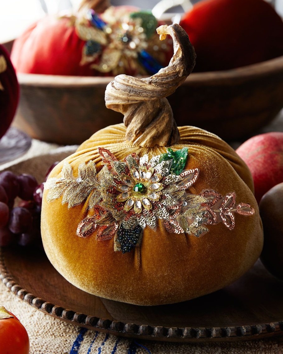 Декоративные тыквы в интерьере