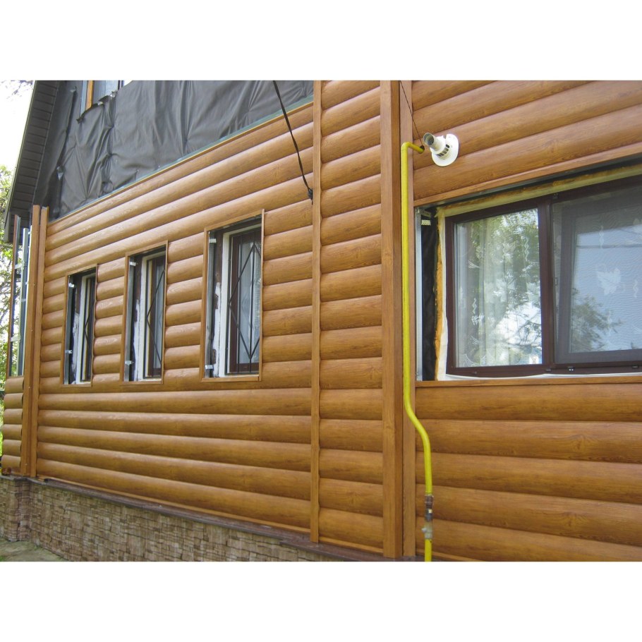 Металлосайдинг под брус снизу вверх