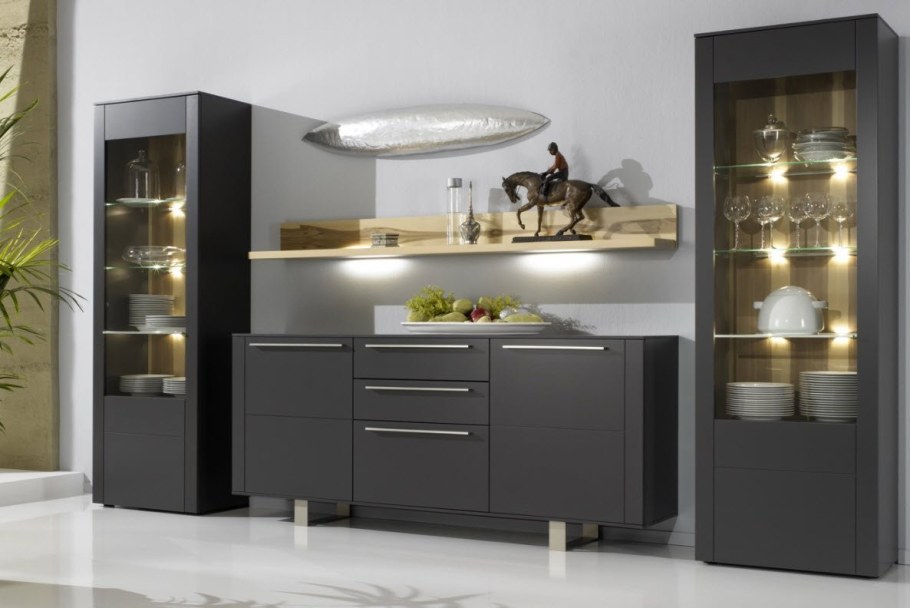 Сервант для посуды на кухню