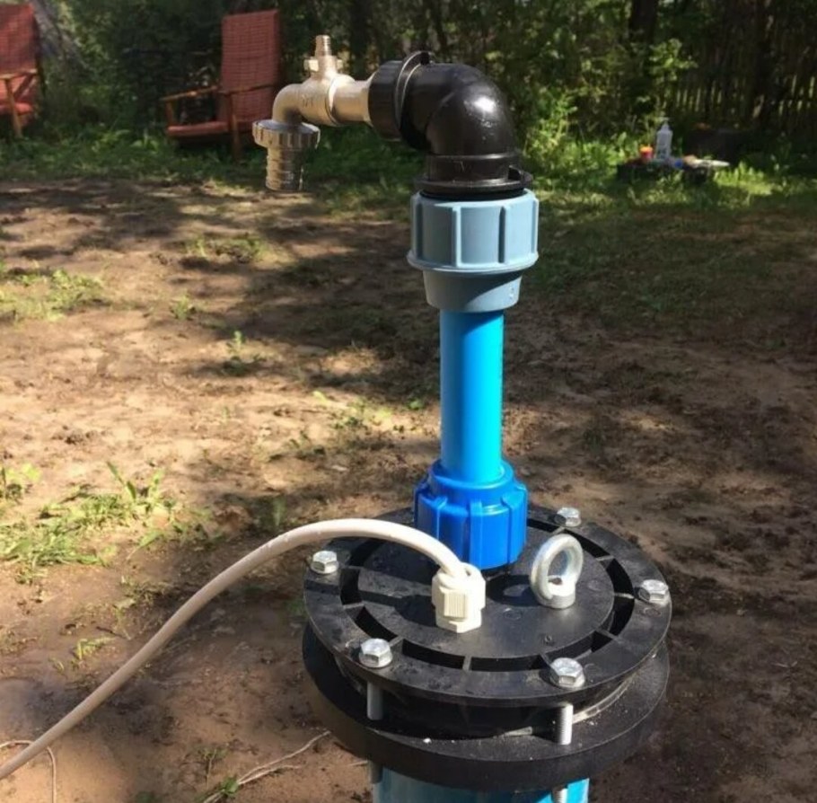 Оголовок для самоизливной скважины