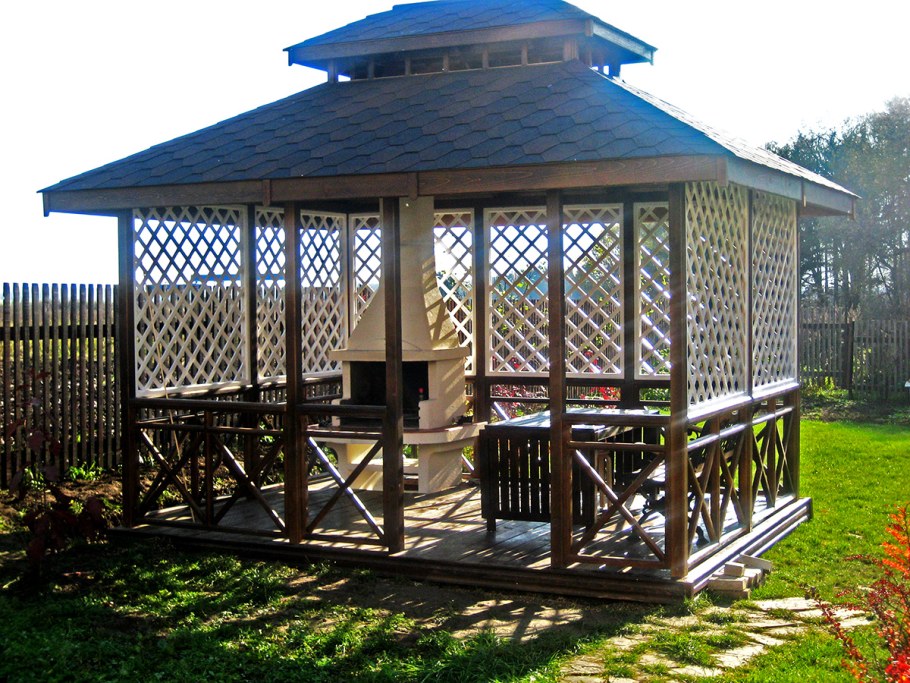 Уличные беседки