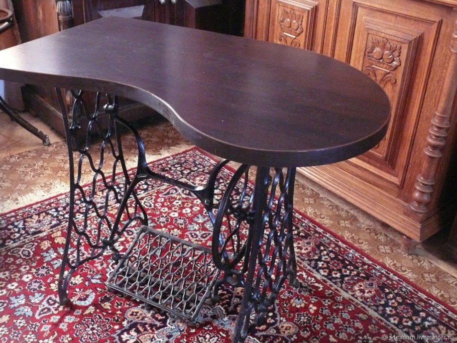 Швейная машинка Singer Зингер