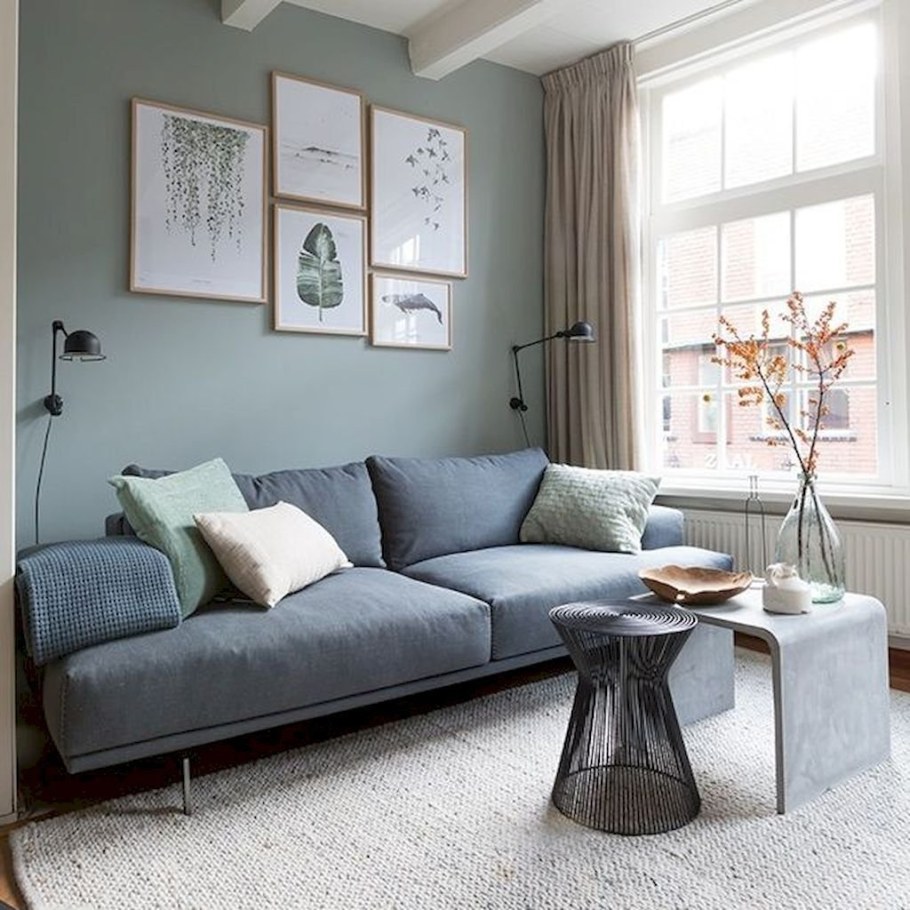 Серый диван в интерьере