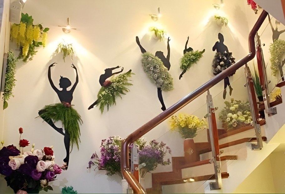 Декор лестницы в детском саду