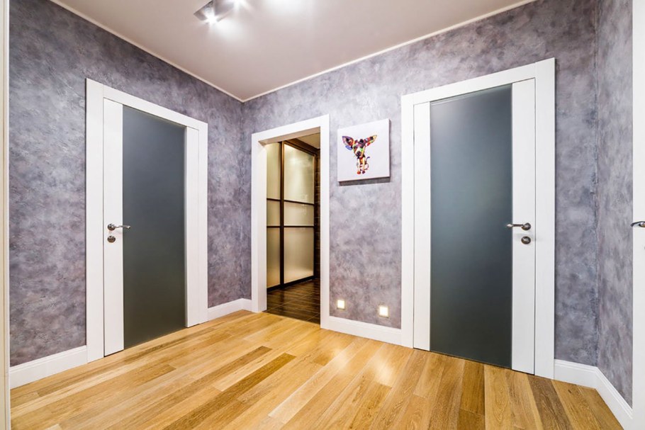 Декоративная штукатурка в коридоре