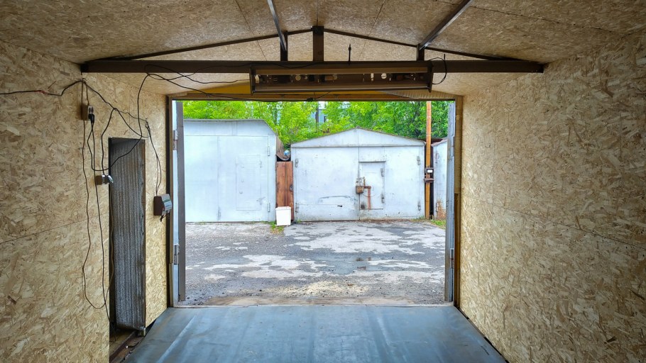 Отделка гаража ОСБ