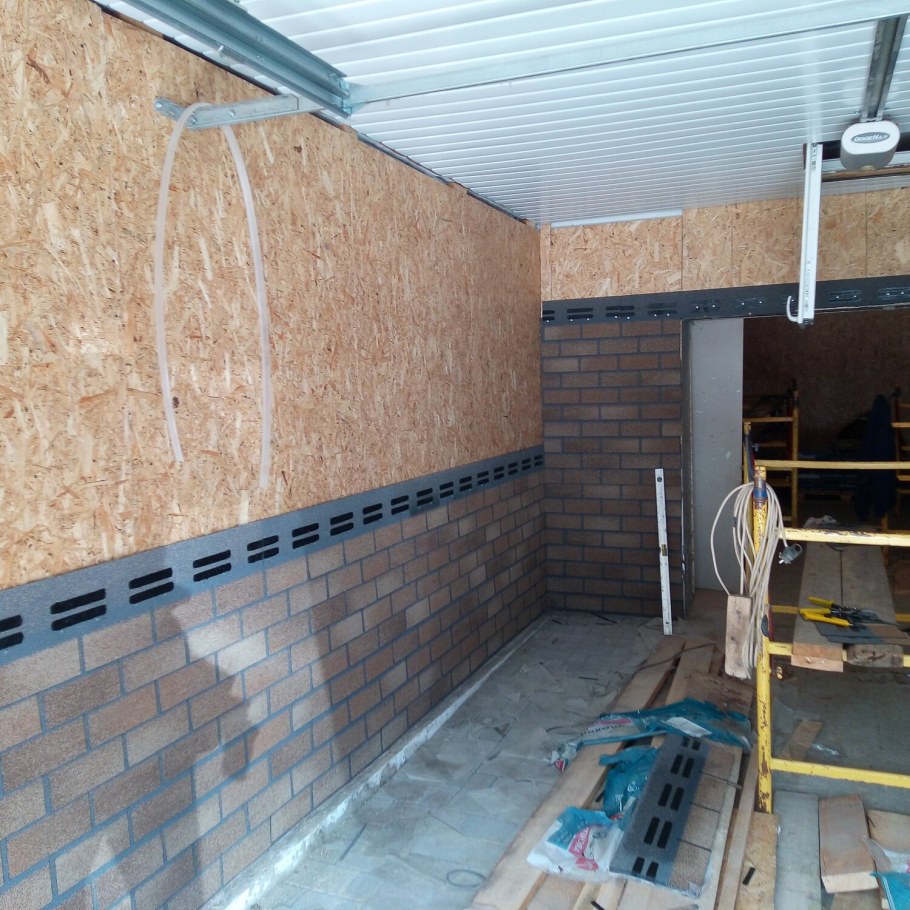 Обшивка гаража ОСБ