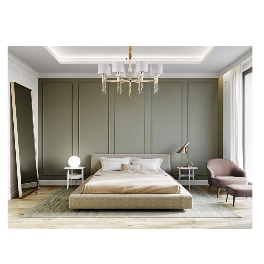 Молдинги в интерьере спальни