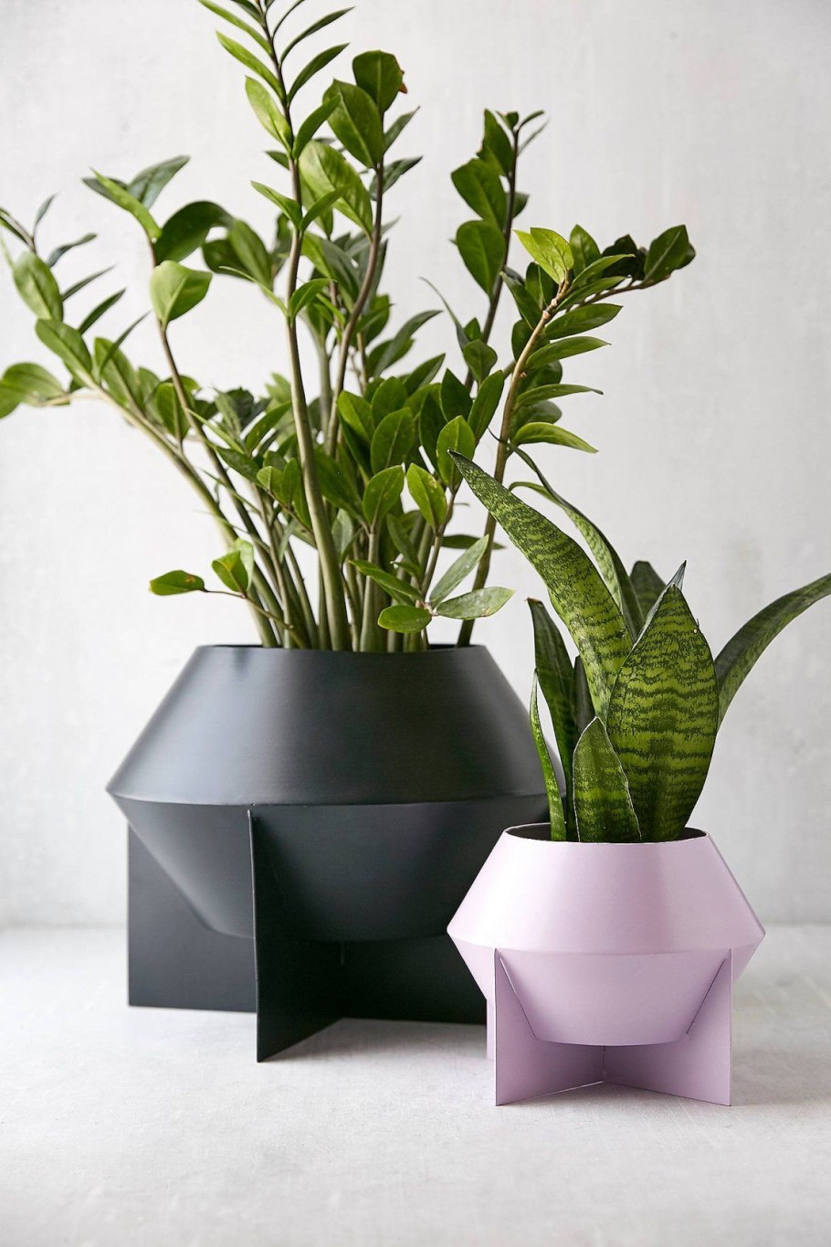 Стильные цветочные горшки