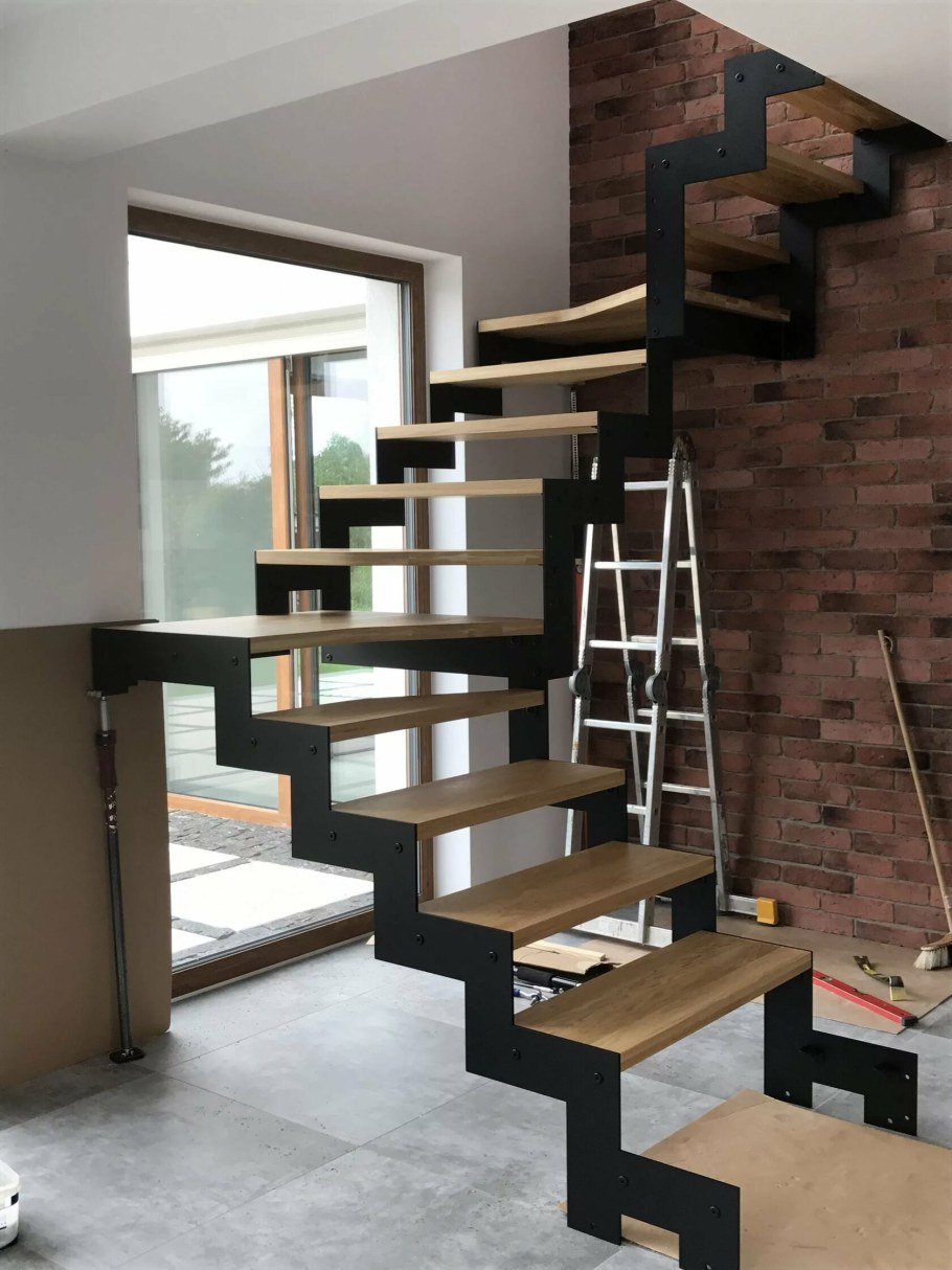 Лестница лофт монокосоур