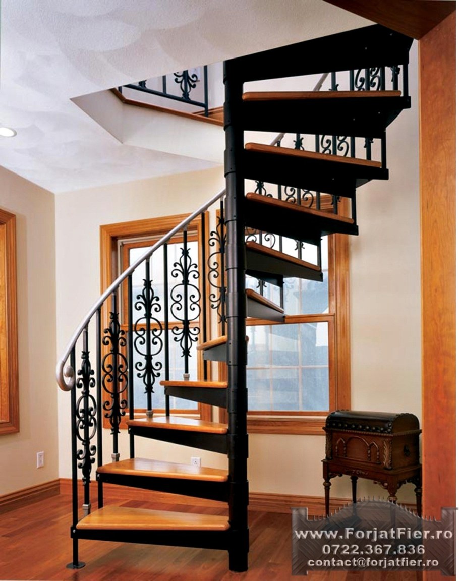 Полувинтовые кованые лестницы
