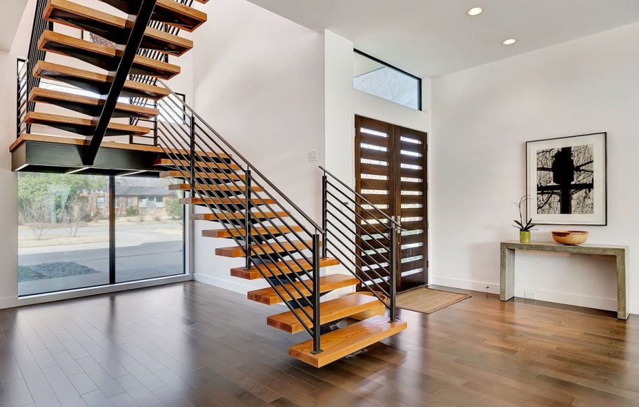 Лестница в стиле лофт на косоуре