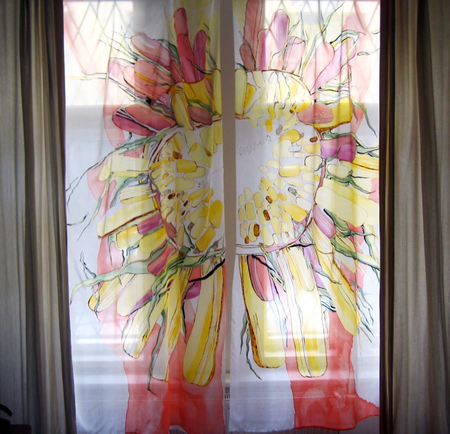 Шторы в технике батик