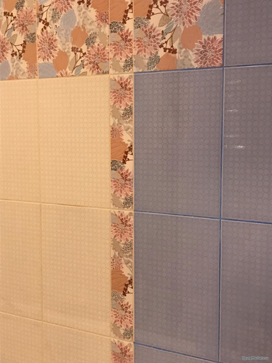 Затирка в ванной с двухцветной плиткой