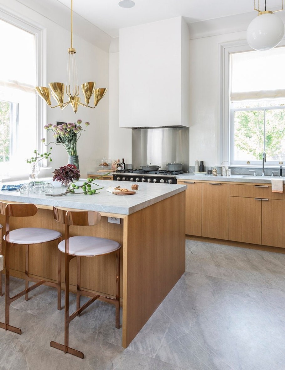 Интерьер проходной кухни